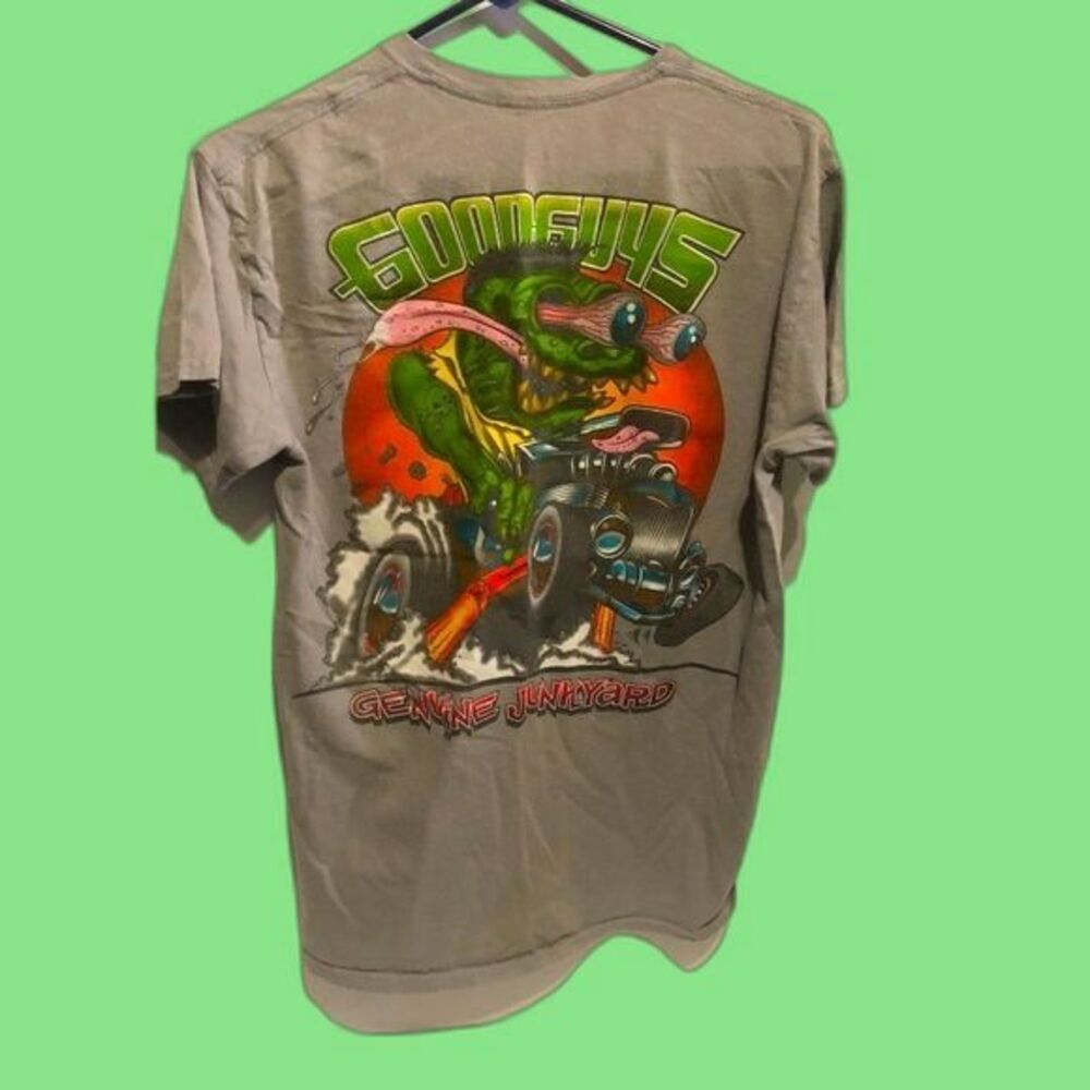 Good Guys -‘Genuine Junkyard‘ Gray  graphic Hot Rod T-Shirt-Men’s Medium